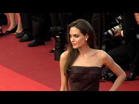 VIDEO : Angelina Jolie cherche une maison  Los Angeles