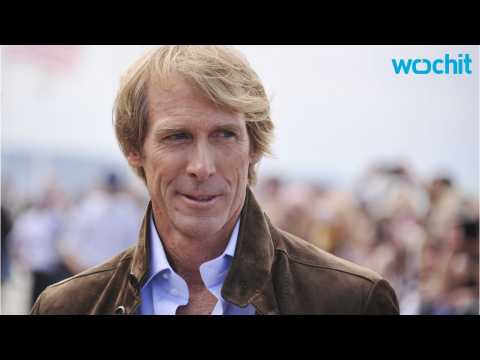 VIDEO : Why Doesn?t MIchael Bay Want To Direct A Superhero Movie?