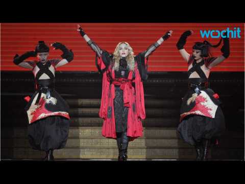 VIDEO : Madonna Does 
