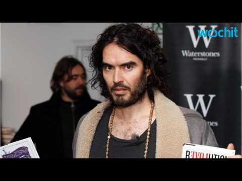 VIDEO : Russell Brand Says Fatherhood Is 