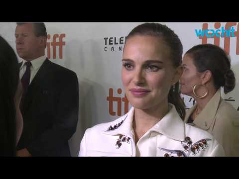VIDEO : Natalie Portman Loves Her Parents
