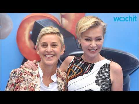 VIDEO : Ellen DeGeneres and Wife Portia De Rossi Share Celebratory Dinner