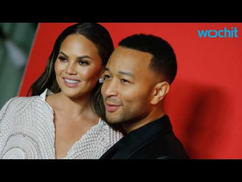 VIDEO : Chrissy Teigen Berated By Racist Photographer