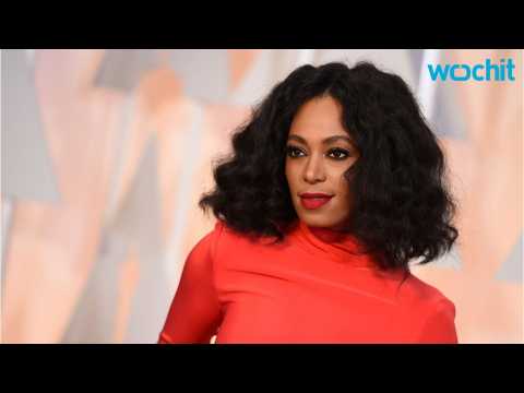VIDEO : Solange Knowles Headlines 'Peace Ball'