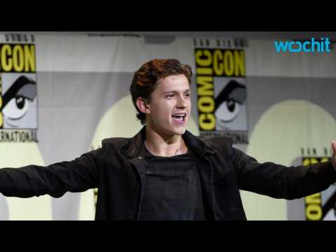 VIDEO : Tom Holland Says He Could Beat Other Spider-Man's in a Fight