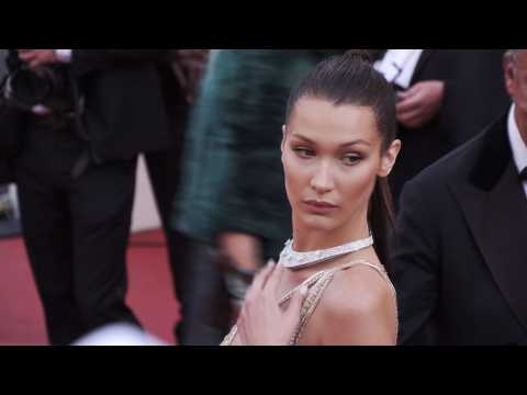 VIDEO : Bella Hadid 'hurt by The Weeknd moving on with Selena Gomez so quickly'