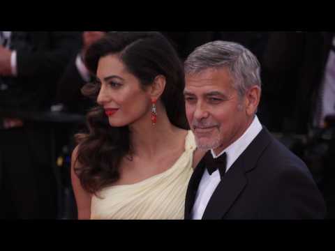 VIDEO : George et Amal Clooney : 1 million de dollars dans une nurserie ?