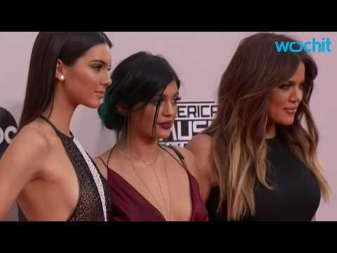 VIDEO : Kim Kardashian Felt Left Out At Family Meeting