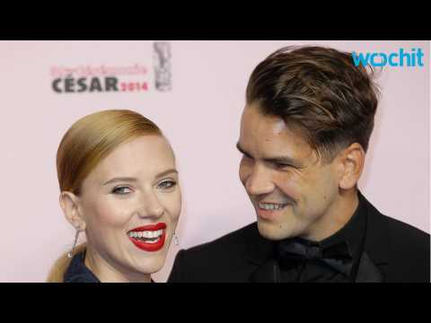 VIDEO : Scarlett Johansson and Romain Dauriac Break Up After Two Years of Marriage