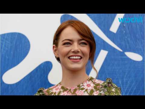 VIDEO : Emma Stone's Vanity Fair Hollywood Cover