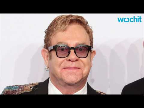 VIDEO : Elton John To Compose 
