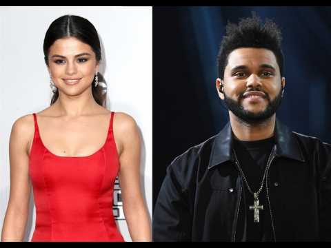 VIDEO : The Weeknd acudir con Selena Gomez a los Grammy