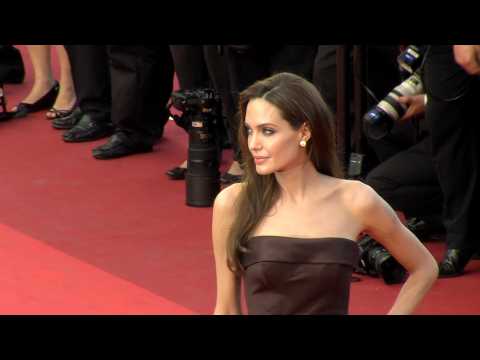 VIDEO : Angeline Jolie reportedly rekindled romance with Jared Leto