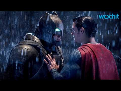VIDEO : Ben Affleck Will Not Direct Standalone Batman Movie