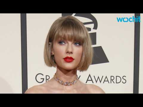 VIDEO : Taylor Swift's Grammy Speech Turns Into Girl-Power Ad
