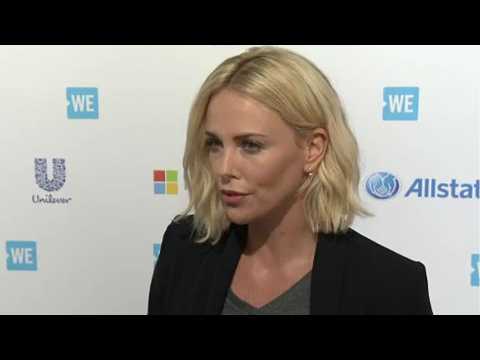 VIDEO : Charlize Theron Is 