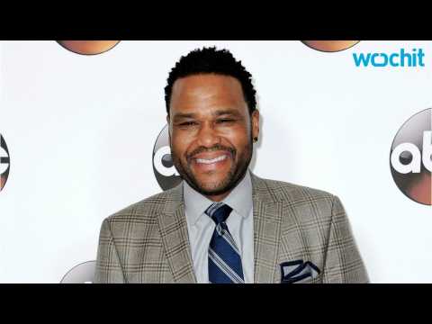 VIDEO : 'Black-ish' Actor Anthony Anderson Hosts New Animal Planet Show