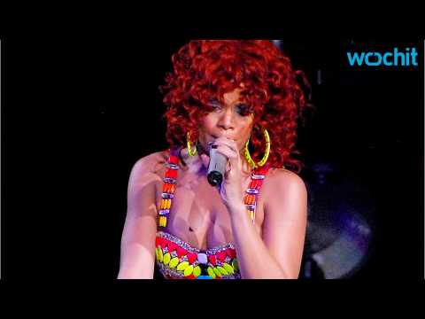 VIDEO : Rihanna On The Cover Of Harper's Bazaar