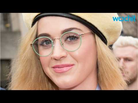 VIDEO : Katy Perry Sends Fans On Scavenger Hunt For New Song