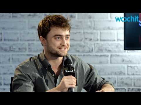 VIDEO : Daniel Radcliffe Admits He Gets Stage Fright