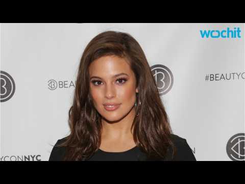 VIDEO : Ashley Graham's Spread In Sports Illustrated Swim Suit Issue