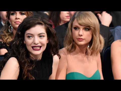 VIDEO : Taylor Swift Helped With Lorde's New Song