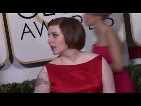 VIDEO : Lena Dunham Posts Picture Of New Tattoo