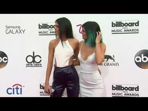 VIDEO : Kendall and Kylie Jenner's Capsule Collection Is Now Live