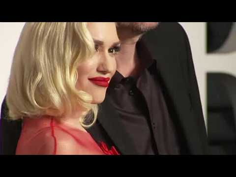 VIDEO : Gwen Stefani and Blake Shelton Bring The Cuteness In LA