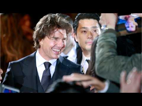 VIDEO : Bill Maher And Leah Remini Think Tom Cruise Can Stop Scientology