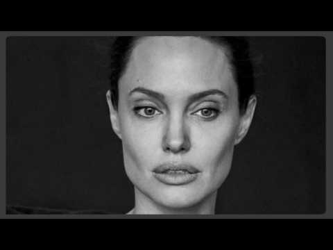 VIDEO : Angelina Jolie veut redorer son blason