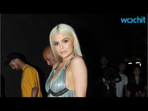 VIDEO : Kylie Jenner Poses For Her Wax Figure, Slams Critics Over Skin Tone