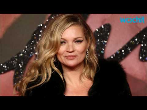 VIDEO : Kate Moss Photographed Nude For W Magazine