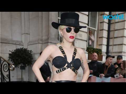 VIDEO : Lady Gaga Dedicates Her Super Bowl Concert 'For Everyone'