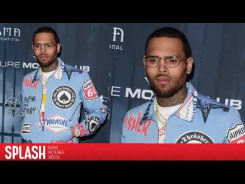 VIDEO : Chris Brown avertit qu'il est prt  vous harceler si vous l'intressez