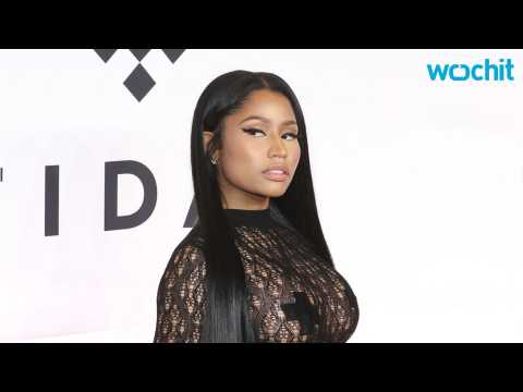 VIDEO : Nicki Minaj Shared Photos With Drake