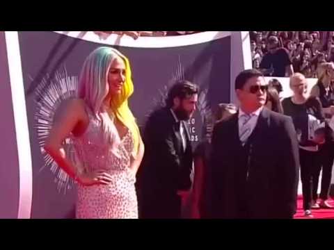 VIDEO : Kesha's Team Called Her Abusive And 