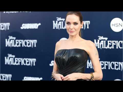 VIDEO : Angelina Jolie Considering Maleficent 2