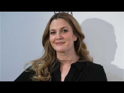 VIDEO : What Is Drew Barrymore's Treatment For Acne?