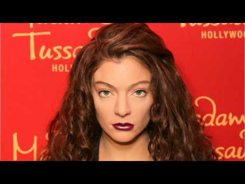 VIDEO : Lorde Debuted Lob Hair Cut