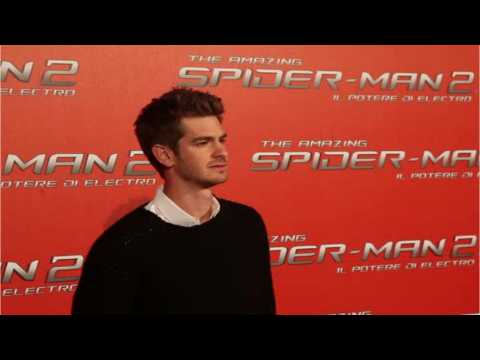 VIDEO : Tom Holland Meets Ghost Of Spider-Man Past, Andrew Garfield