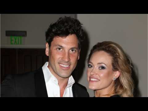 VIDEO : Maksim Chmerkovskiy & Peta Murgatroyd Introduce Baby Boy