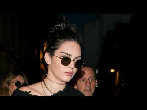VIDEO : Kendall Jenner Revealed Grocery List