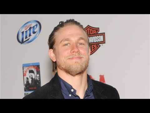 VIDEO : Why Does Charlie Hunnam Like Guy Ritchie?