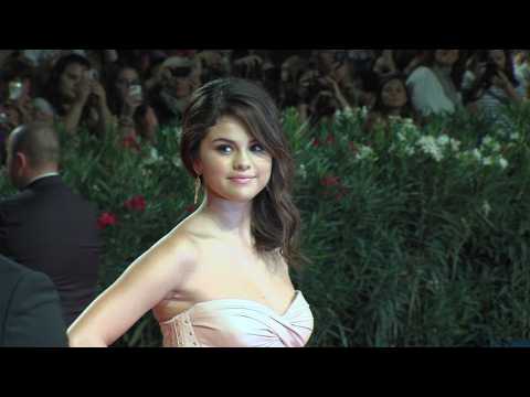 VIDEO : Selena Gomez 'ready to introduce The Weeknd to her family'