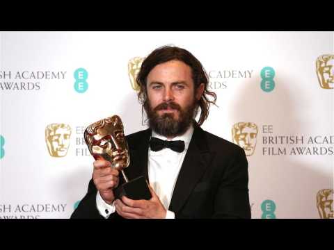 VIDEO : Casey Affleck Forgot To Thank His Brother At The BAFTAs
