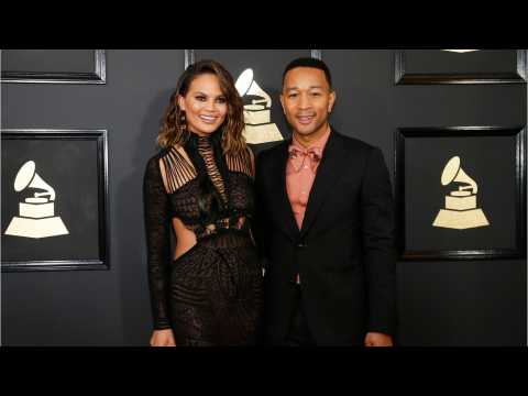 VIDEO : Chrissy Teigen And John Legend Win The Award For Best Couple EVER