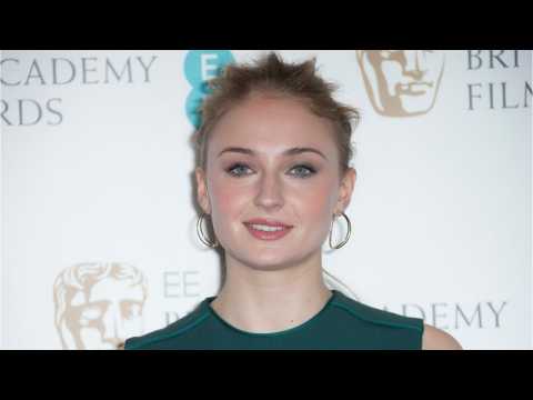 VIDEO : Actress Sophie Turner Returning For ?X-Men? Franchise