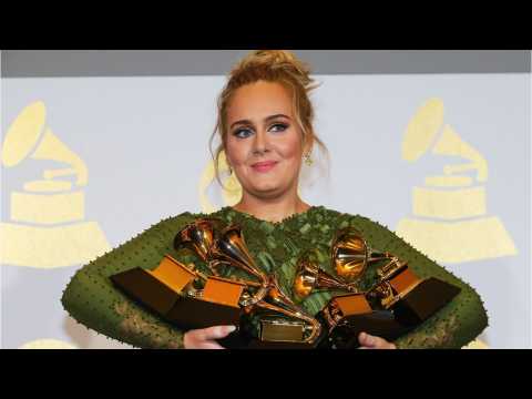 VIDEO : Is racism why Adele beat Beyonc at the Grammys?