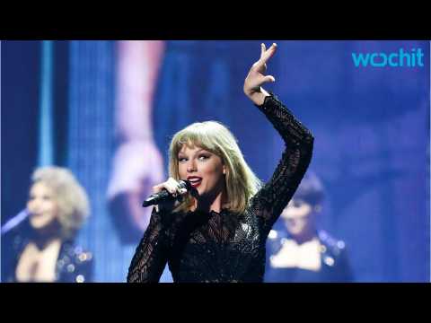 VIDEO : Taylor Swift's pre-Super Bowl show might be her only show this entire year